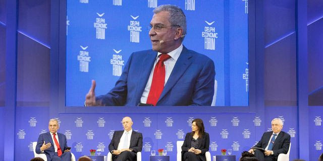 PeopleCert: Ακαδημαϊκοί τίτλοι ή τεχνικές δεξιότητες; Το δίλημμα που καίει τη νέα γενιά