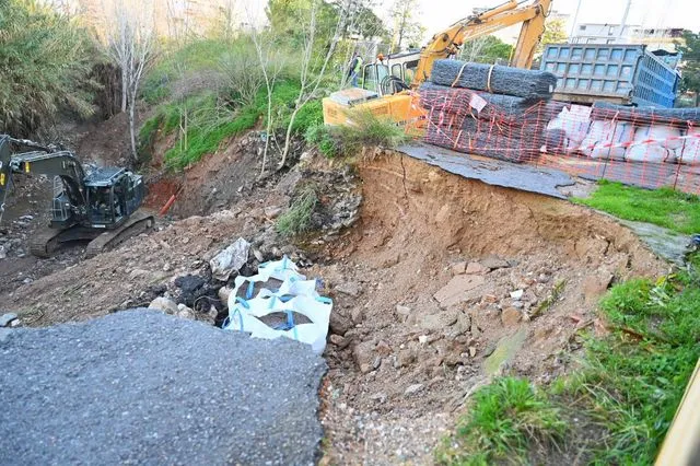 Έργα διευθέτησης στο ρέμα Πικροδάφνης
