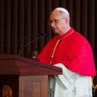 Ο πάπας Λέων στην Ανγκόλα