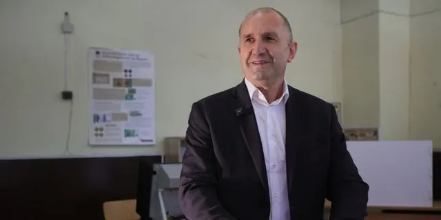 Εκλογές στη Βουλγαρία: Προβάδισμα του φιλορώσου πρώην προέδρου δίνουν τα exit polls