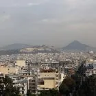 Συννεφιασμένος καιρός, με έντονη αφρικανική σκόνη – Πού θα πέσουν λασποβροχές