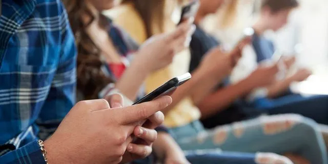 Η Τουρκία απαγορεύει την πρόσβαση στα social media για άτομα κάτω των 15 ετών