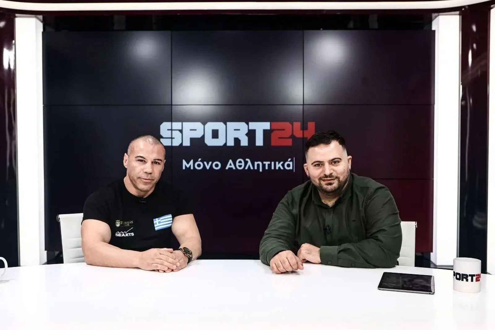 Ο Μιχάλης Ζαμπίδης στο στούντιο του SPORT24 με τον Senior Editor, Μάνο Ναβροζίδη