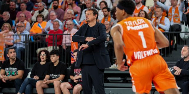 Ολυμπιακός: Ενδιαφέρεται για τον Κάμερον Τέιλορ, σύμφωνα με Ιταλό δημοσιογράφο