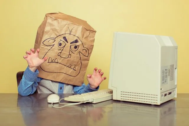 Καταδικάστηκε ο Θεοδόσης Μούγιος για συκοφαντική δυσφήμιση της Κούρτοβικ – Η ανακοίνωση ΣΥΡΙΖΑ