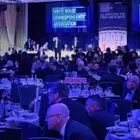 Μάρτυρας περιγράφει τις στιγμές χάους στην Ουάσινγκτον – “Πέσαμε στα γόνατα, κόσμος ούρλιαζε”