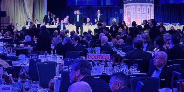 Μάρτυρας περιγράφει τις στιγμές χάους στην Ουάσινγκτον – “Πέσαμε στα γόνατα, κόσμος ούρλιαζε”