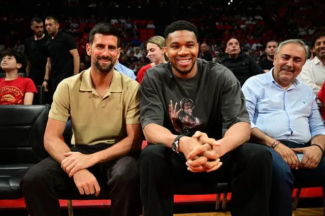 Ολυμπιακός – Μονακό: Γιάννης Αντετοκούνμπο και Νόβακ Τζόκοβιτς μαζί στο ΣΕΦ