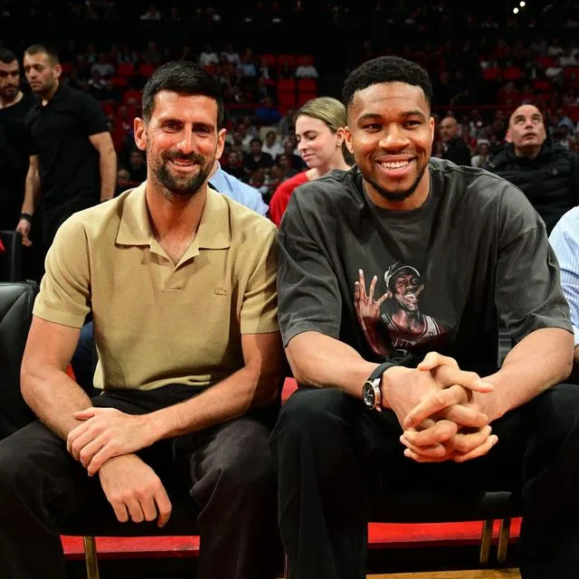 Ολυμπιακός – Μονακό: Γιάννης Αντετοκούνμπο και Νόβακ Τζόκοβιτς μαζί στο ΣΕΦ