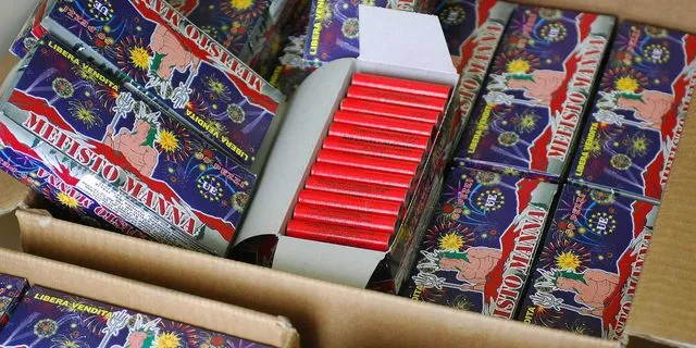 Επιχείρηση “Spark – Down” της ΕΛΑΣ πριν το Πάσχα – Κατασχέθηκαν πάνω από 90.000 βεγγαλικά