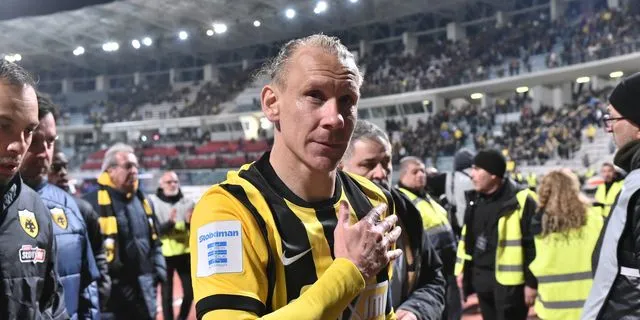 Η ΑΕΚ ανακοίνωσε την επέκταση συμβολαίου του Βίντα για ένα έτος