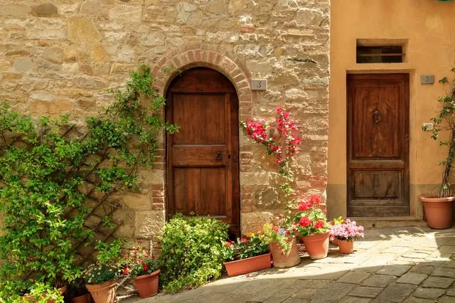 Ένα χωριό με δύο κατοίκους και μια παμπ, μπορεί να γίνει δικό σου!