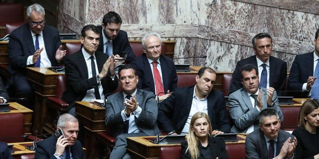 Άρση ασυλίας: Οι “αντάρτες” που δεν ήταν εκεί