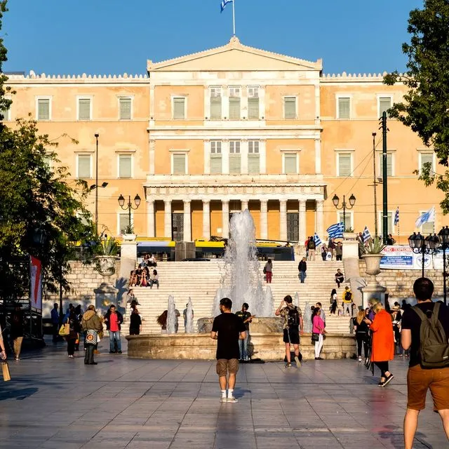 Τι φοβίζει περισσότερο τους 30άρηδες στην Ελλάδα σήμερα