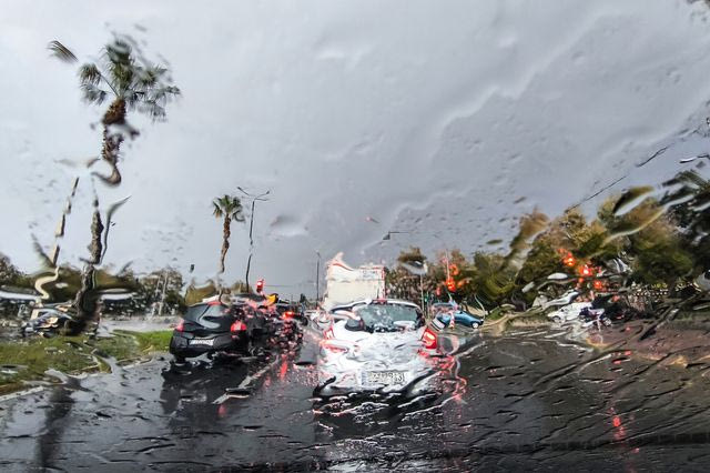 Δεν θα θυμίζει άνοιξη η Πρωτομαγιά  – Οι 6 περιοχές που θα βρέχει