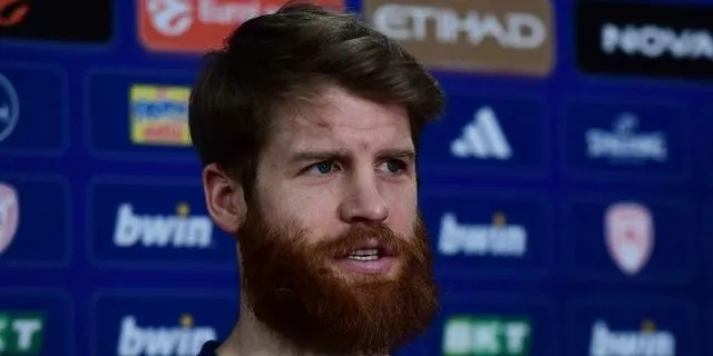 Γουόκαπ: Ανόητο το θέμα του διαβατηρίου, είμαι περήφανος που είμαι Έλληνας πολίτης