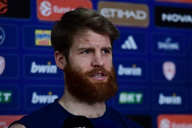 Γουόκαπ: Ανόητο το θέμα του διαβατηρίου, είμαι περήφανος που είμαι Έλληνας πολίτης