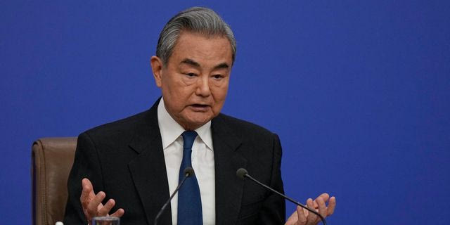 O υπουργός Εξωτερικών της Κίνας Ουάνγκ Γι