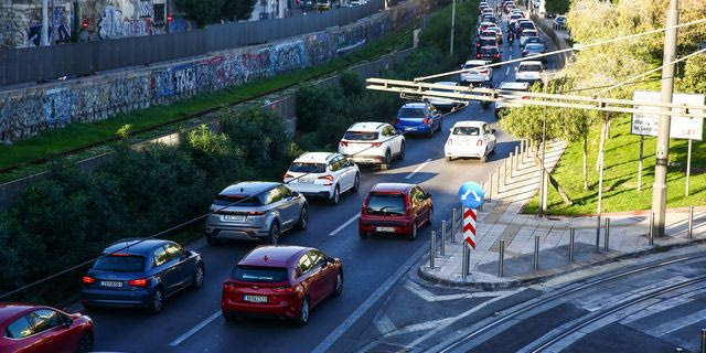 Ενεργειακή κρίση: Τηλεργασία και “ΙΧ στο γκαράζ”, μεταξύ των προτάσεων της ΕΕ