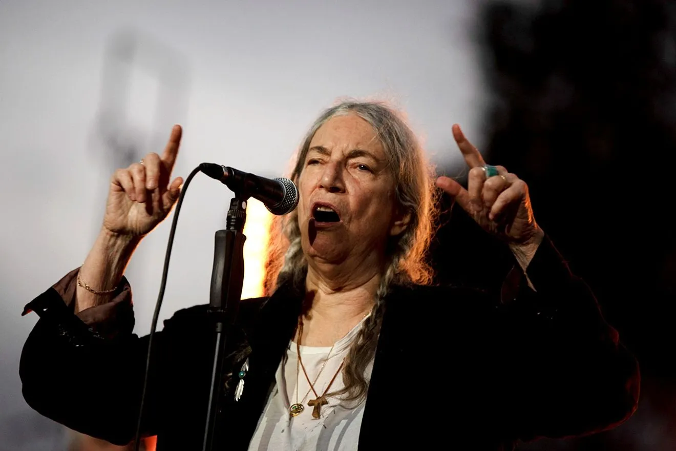Η Patti Smith στον Λυκαβηττό