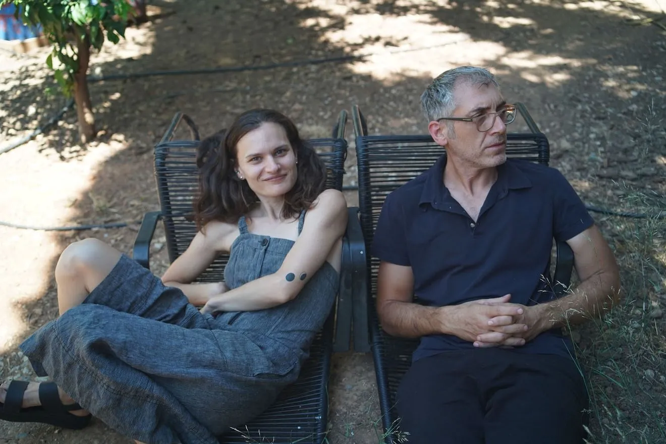 AnnaVsJune_Feat-Jan-Van-Angelopoulos