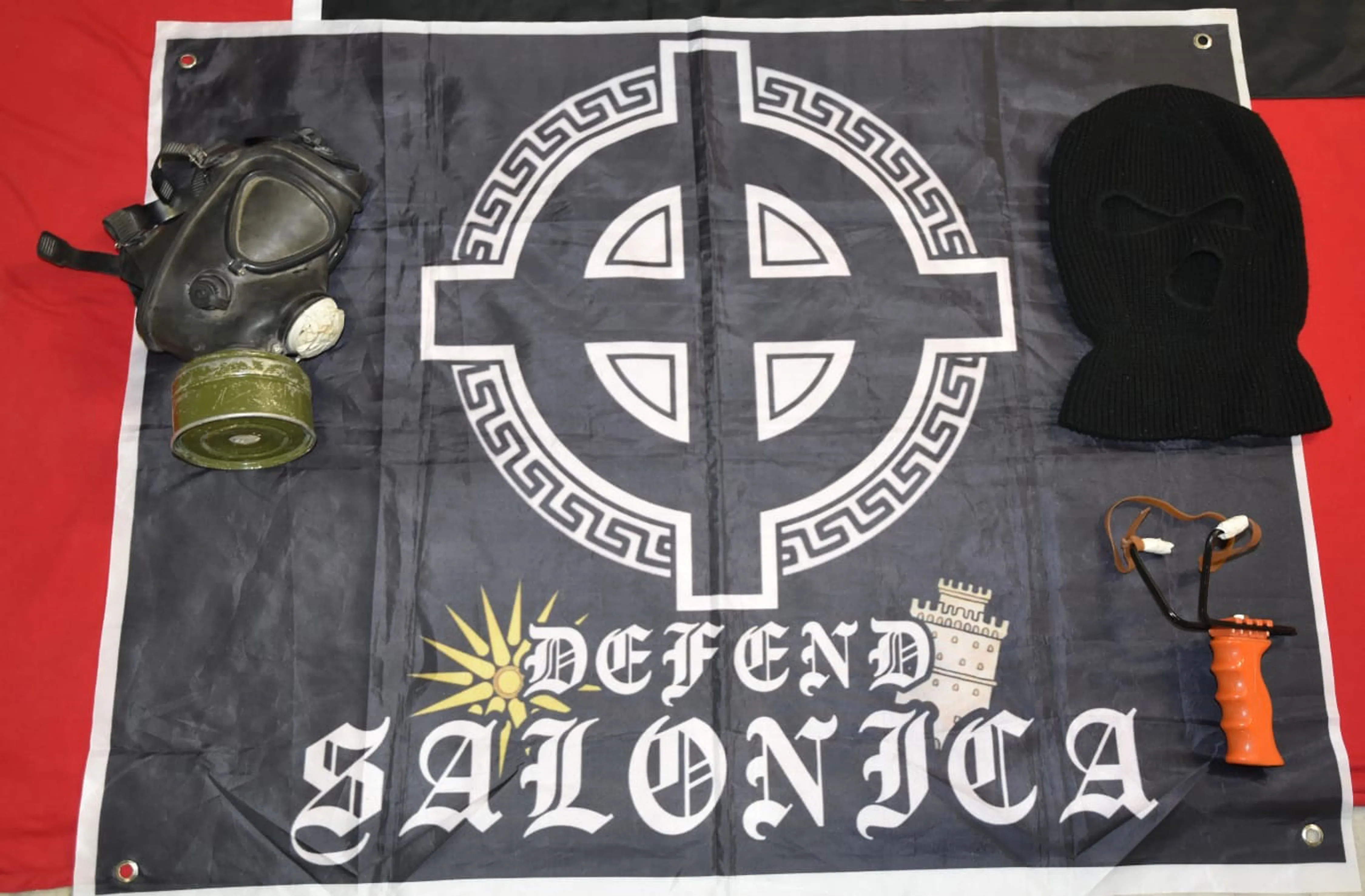 Defend Salonica: 