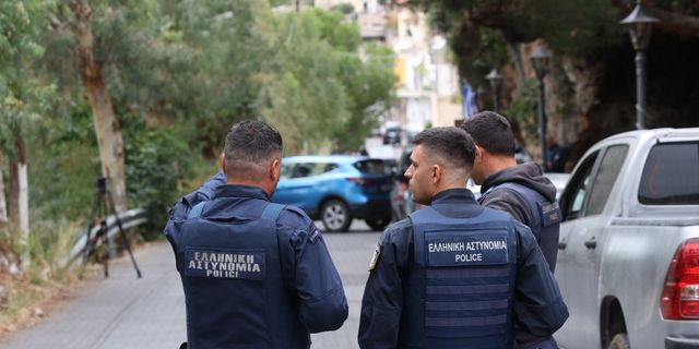 Κρήτη: Έκαιγαν αυτοκίνητα και ξερίζωναν ελαιώνες σε όσους δεν υπέκυπταν στους εκβιασμούς τους