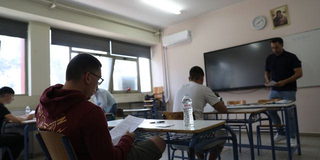 Έναρξη των πανελλαδικών εξετάσεων για τους υποψηφίους των ΓΕΛ