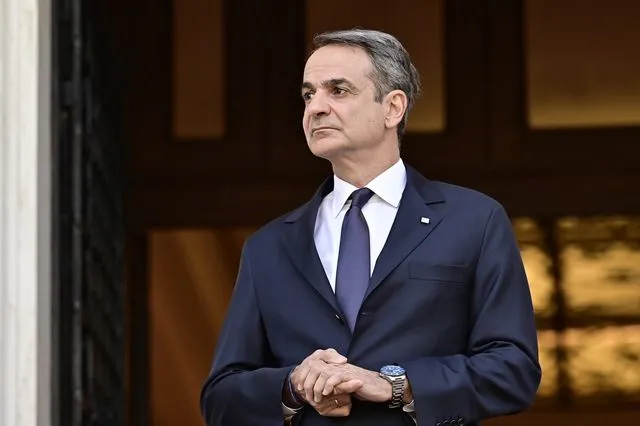 Two plus one good reasons for snap elections in the autumn