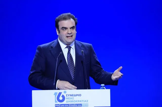 Πιερρακάκης: Οι μεγάλες παρατάξεις δεν νικούν όταν κοιτάζουν τον καθρέφτη τους