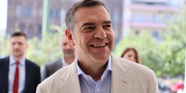 Η Ελληνική Αριστερή Συμπαράταξη “απλώνει ρίζες”