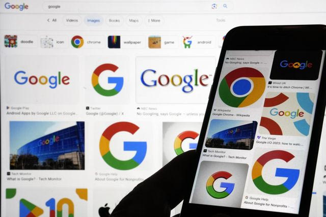Τα λογότυπα της Google εμφανίζονται κατά την αναζήτηση