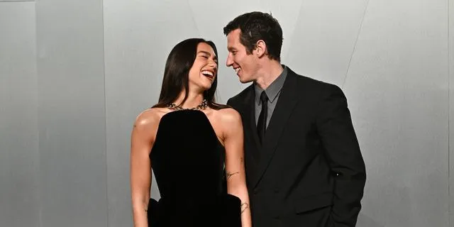 Παντρεύτηκαν η Dua Lipa και ο Callum Turner – Η ρομαντική τελετή στο Λονδίνο