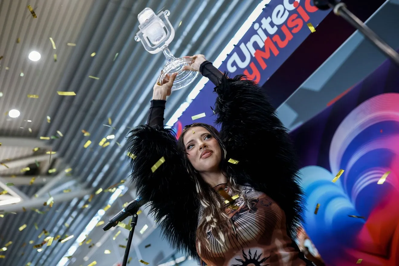 Η Dara πήρε τη νίκη για τη Βουλγαρία στη Eurovision