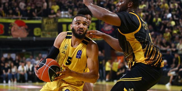 Άρης Betsson – ΑΕΚ 90-81: Οι Θεσσαλονικείς ισοφάρισαν τη σειρά με “καυτό” Τζόουνς
