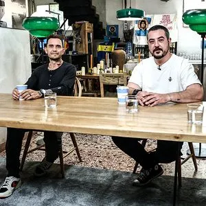 Ταφ Λάθος, Θεοδωρακάκος και Μυζάλης συζητούν με τον Γιώργο Λέντζα