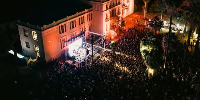 5 στίχοι που χαρακτηρίζουν το Up Fm Festival