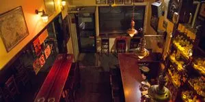 Μπάτμαν, bar