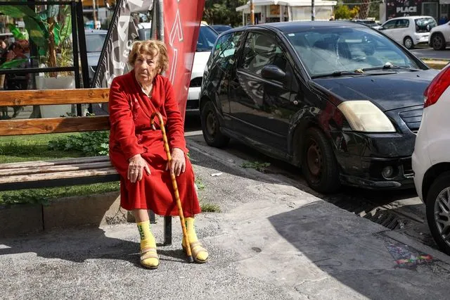 Μία χώρα που δεν πιστεύει σε κανέναν