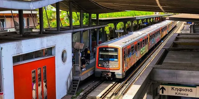 Ηλεκτρικός: Συρμός βγήκε εκτός αποβάθρας στον Αγ. Νικόλαο – Το 2ο περιστατικό σ’ ένα μήνα