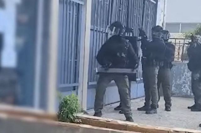 Εξαρθρώθηκε κύκλωμα απατεώνων που παρίσταναν υπαλλήλους του ΔΕΔΔΗΕ – Λεία 2 εκατ. ευρώ
