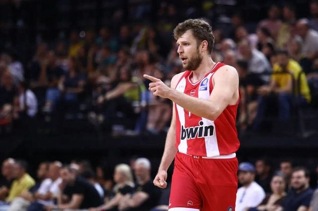 ΑΕΚ – Ολυμπιακός 68-95: Οι ερυθρόλευκοι στους τελικούς της Stoiximan GBL χωρίς να ιδρώσουν
