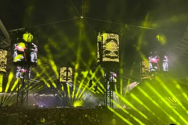 Metallica στο ΟΑΚΑ: “Ήρθαμε να γιορτάσουμε τη ζωή”