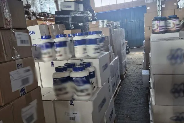 ΑΑΔΕ: Κατασχέθηκαν χιλιάδες παράνομα συμπληρώματα, ξεσκεπάζοντας φοροδιαφυγή εκατομμυρίων