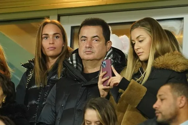Ατζούν Ιλιτζαλί για τον τραυματισμό του παίκτη του Survivor: “Φεύγω επειγόντως για Αγιο Δομίνικο”