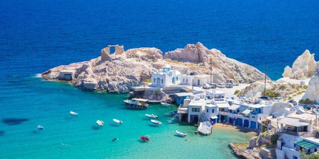 Το Island hopping όπως πρέπει να το κάνεις: χωρίς πρόγραμμα, με σωστά δρομολόγια
