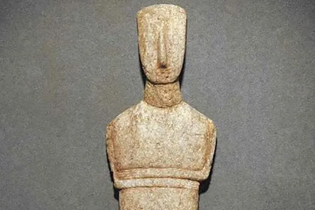 Πήγε να πουλήσει πλαστά κυκλαδικά ειδώλια στον Sotheby’s – Πώς αποκαλύφθηκε η απάτη