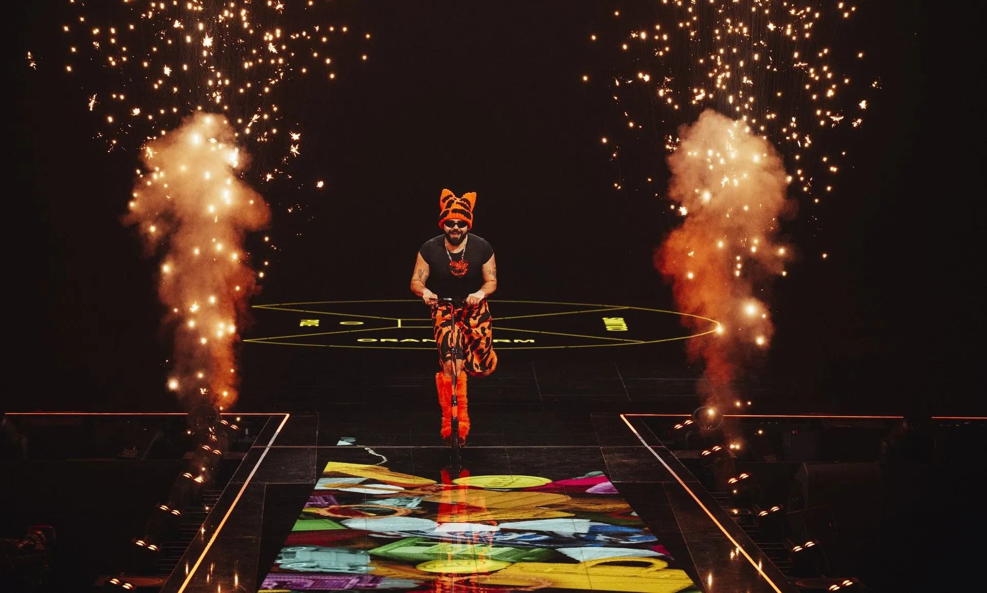 Ο Akylas στη σκηνή της Eurovision 2026