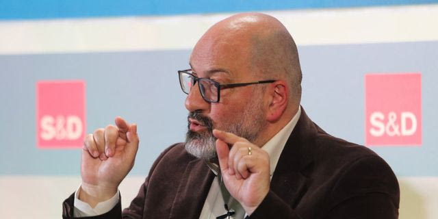 Ερώτηση Αρναούτογλου στην Ευρωβουλή για την αποχώρηση της Ryanair από τη Θεσσαλονίκη