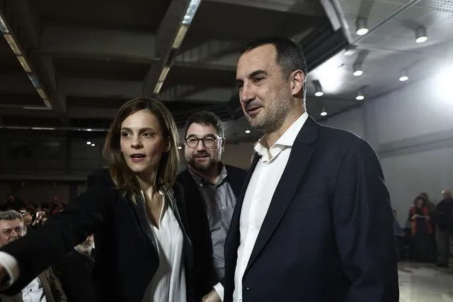 Ανεξαρτητοποιούνται την άλλη εβδομάδα οι περισσότεροι βουλευτές της Νέας Αριστεράς